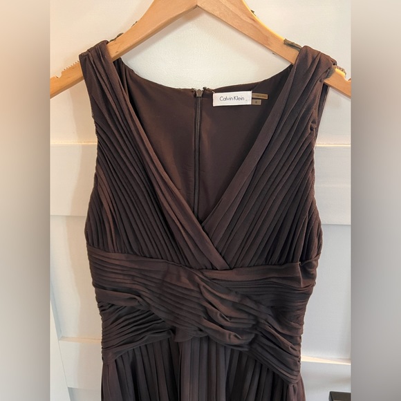 Chocolate brown evening dress - Picture 3 of 4